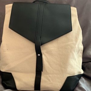Deux Lux FFF Spring Box Backpack